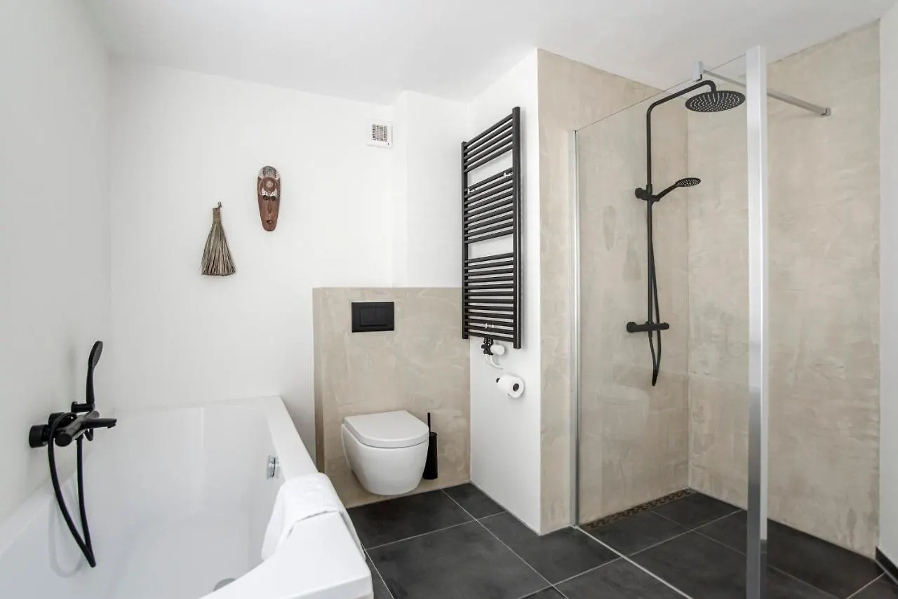 Gasthof Marley'S Beachhouse - Luxury Guest Room With Balcony Zandvoort