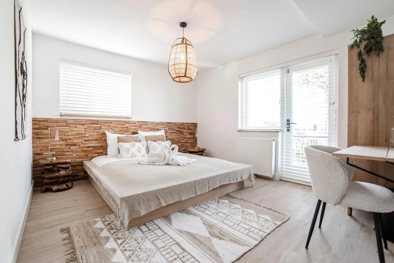 Marley'S Beachhouse - Luxury Guest Room With Balcony Zandvoort Netherlands